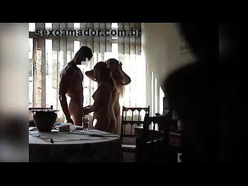 ❤️ Секс приятели канят гигантски мъж и тройка с него ️ Порн видео в bg.nudexxx.ru ❤