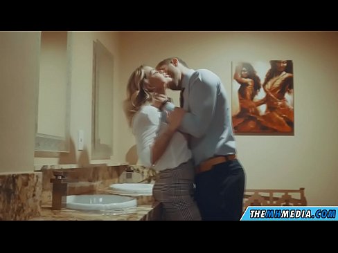❤️ Когато наедряла блондинка ви съблазни в обществена тоалетна ️ Порн видео в bg.nudexxx.ru ❤